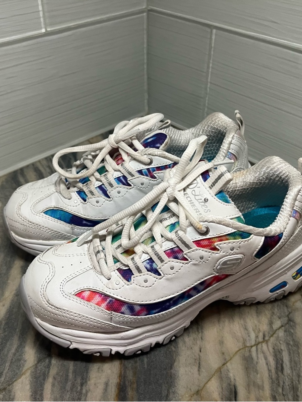Skechers D'Lites Summer Fiesta 149015 Womens 6 White Leather Multi Tie Dye